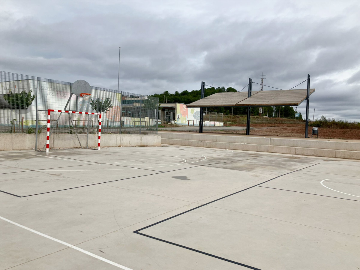 Pista poliesportiva a Sant Fruitós de Bages